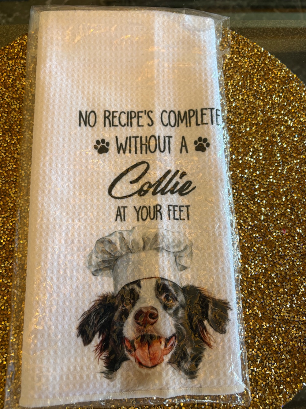 Collie NWT Kitchen Towel - Cute Collie Dog Design. Perfect addition to kitchen